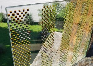 Применение машины для режущей воды в стеклянной промышленности