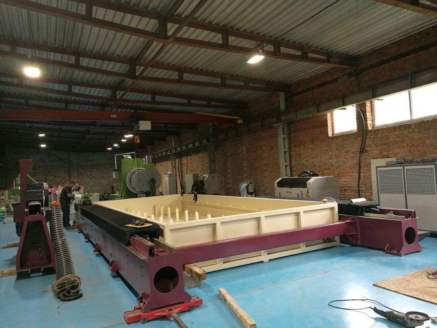 3d 5 -акссуальная машина для резки водной струи.png