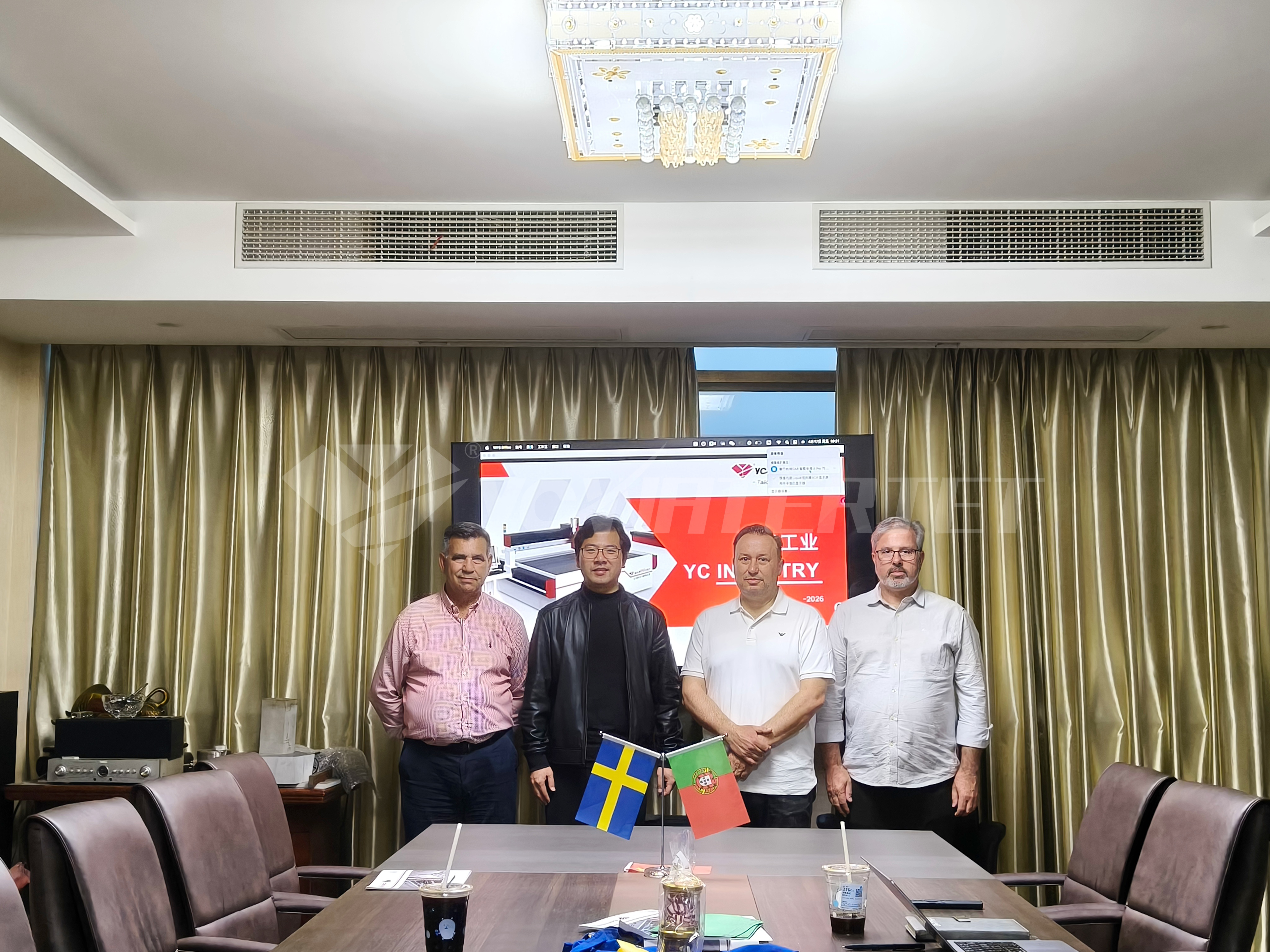 葡萄牙人看高压_1 (1).jpg