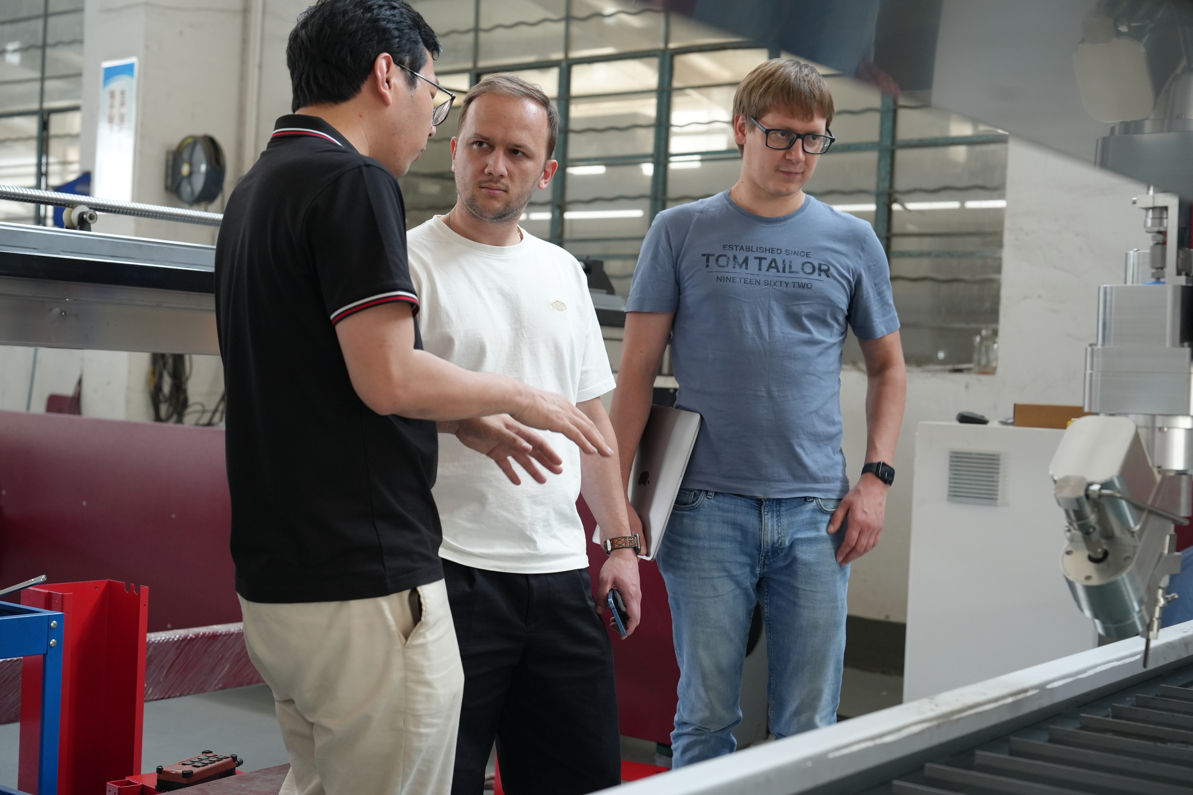 Российская техническая делегация посещает YC Waterjet