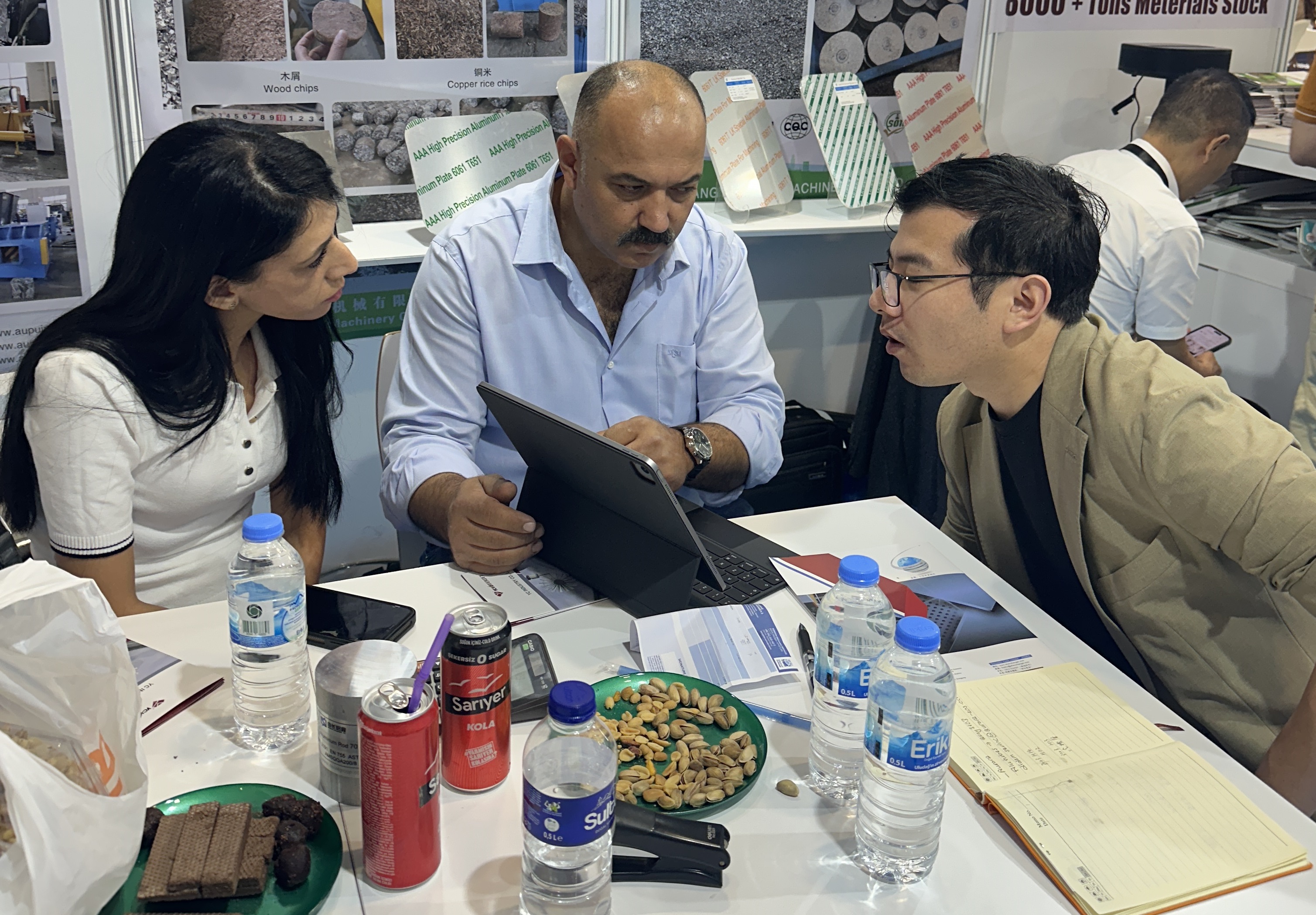 взаимодействие клиентов