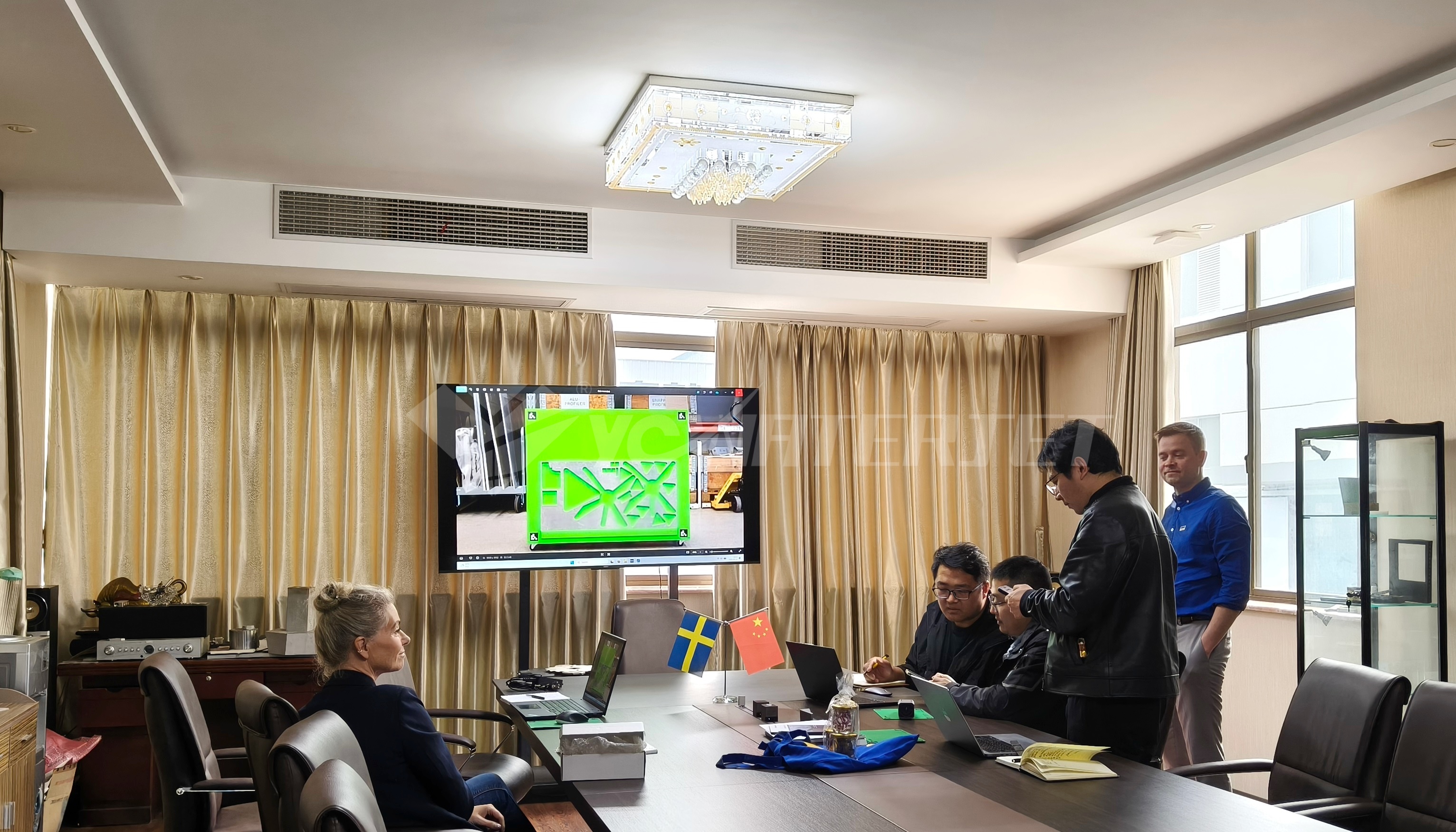 葡萄牙人看高压_1 (3).jpg