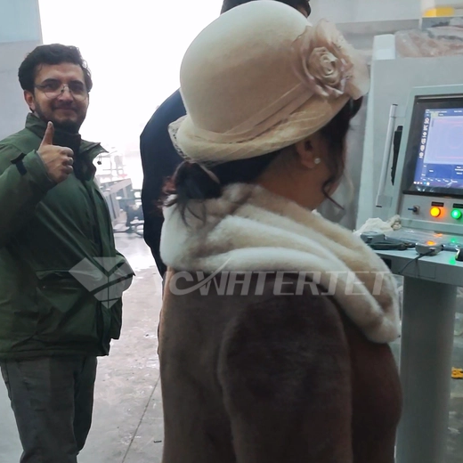 5-осевая водоструйная установка + старый насос KMT H2O=пример успеха в Турции